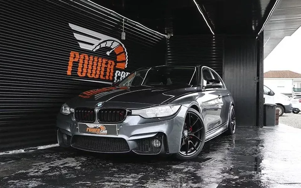 BMW 320