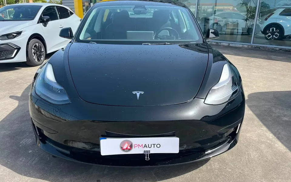 Tesla Model 3 Standard Range Plus RWD