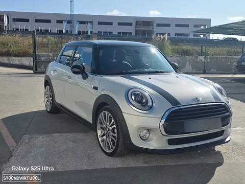 MINI 5 Portas Cooper D Auto