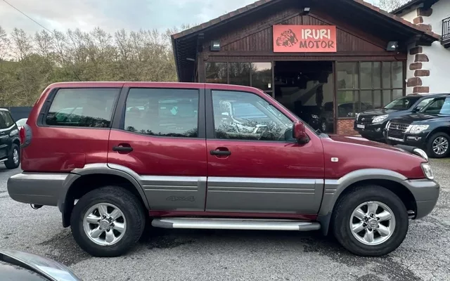 NISSAN Terrano Terrano 2.7 TDi Elegance
