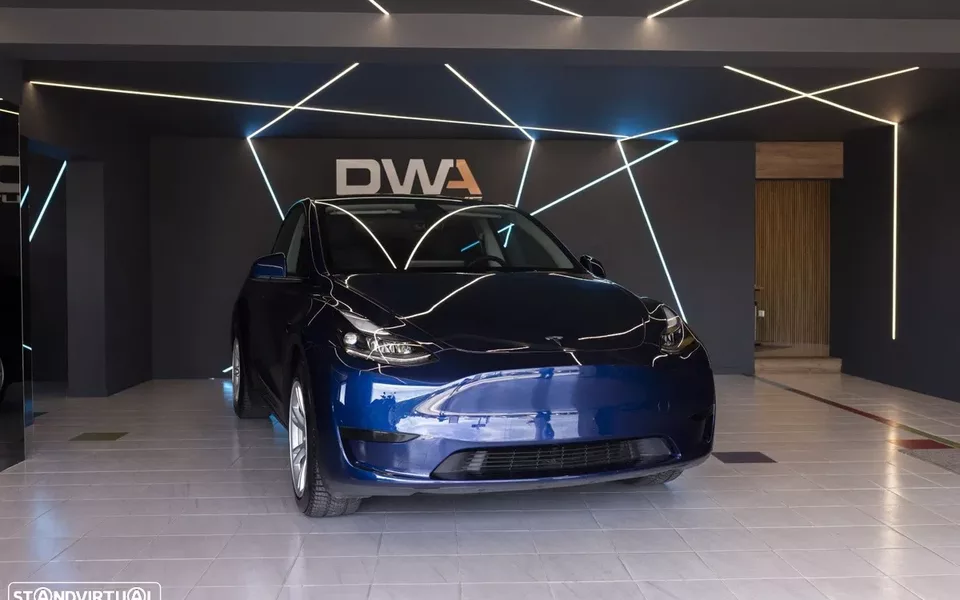 Tesla Model Y Standard
