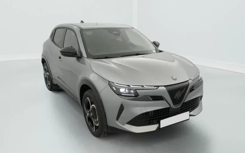 Alfa Romeo Junior 1.2 Ibrida 145 ch e-DCT6 Ti Zéro km immatriculé
