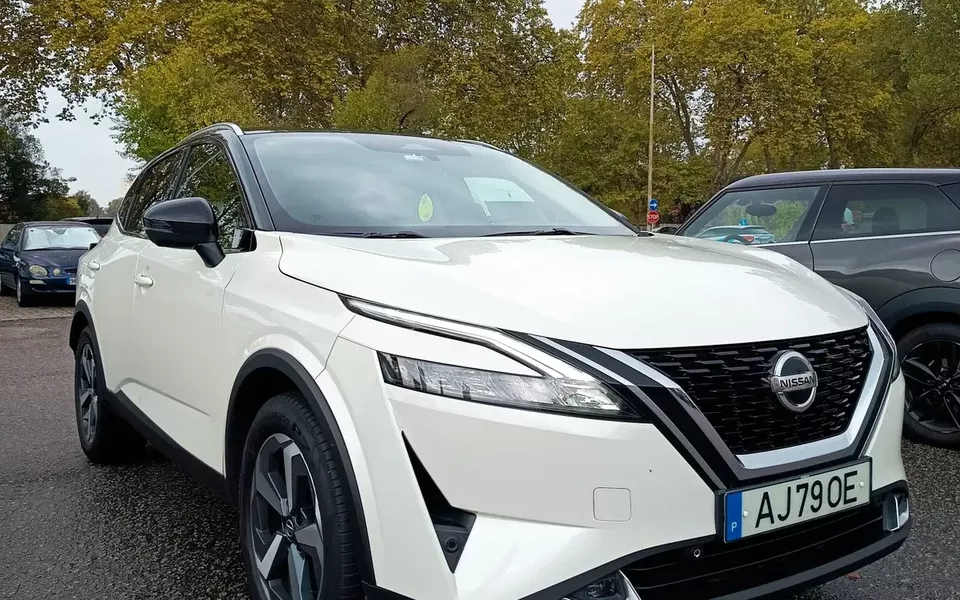 Nissan Qashqai 1.3 DIG-T N-Connecta J18