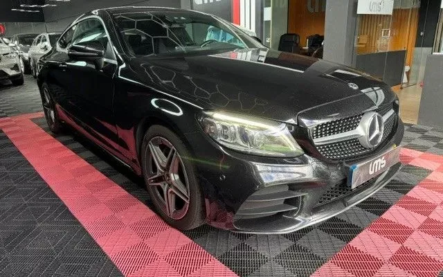 Mercedes-Benz C 220 d AMG Line