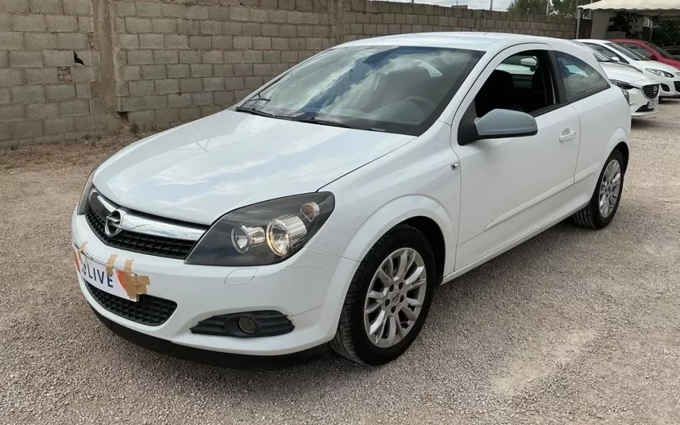OPEL Astra Astra GTC 1.7CDTi Cosmo 6vel.