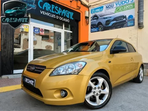 KIA Cee´d Cee´d 2.0CRDi Emotion