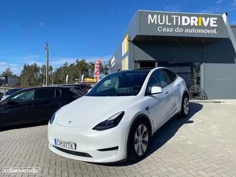 Tesla Model Y Standard RWD
