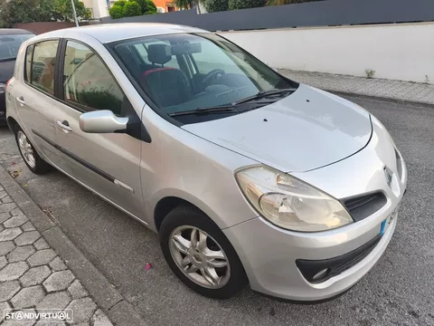 Renault Clio 1.2 16V Rip Curl