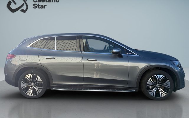 Mercedes-Benz EQE SUV