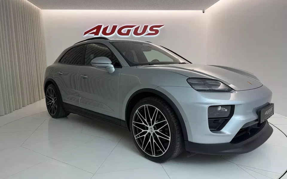 Porsche Macan Electric 4