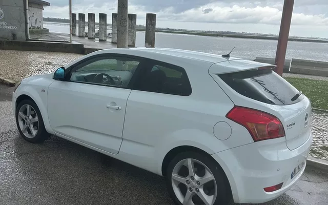 Kia ProCeed