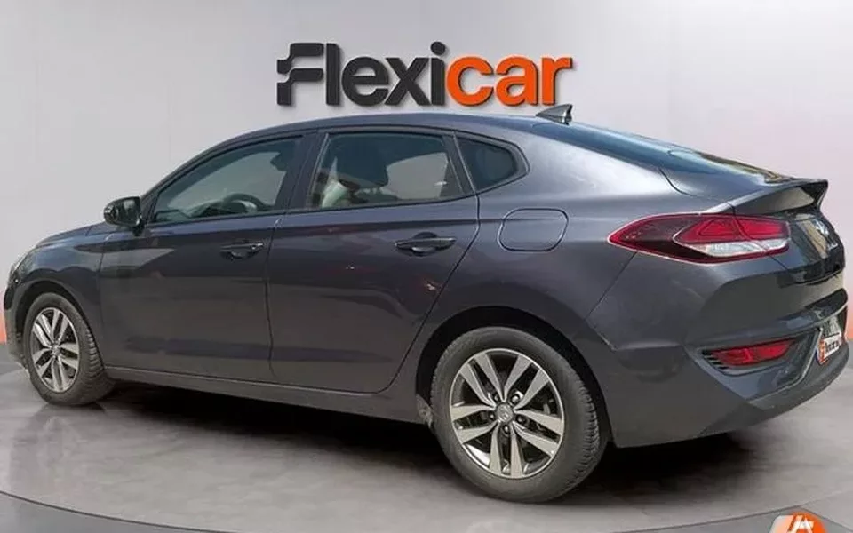 HYUNDAI i30 1.0 TGDI Essence Fastback