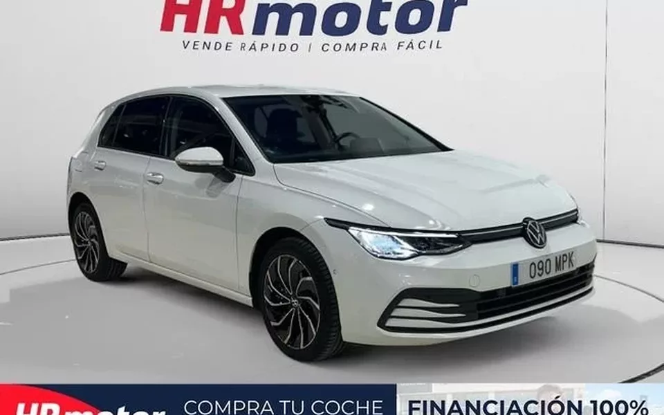 VOLKSWAGEN Golf Life
