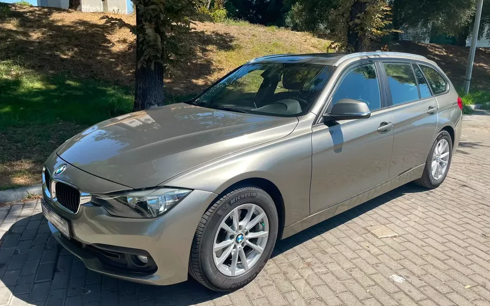 BMW 320 d Line Luxury Auto