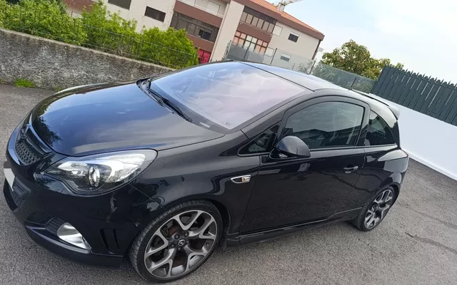 Opel Corsa 1.6 Turbo OPC