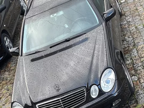 Mercedes-Benz E 270
