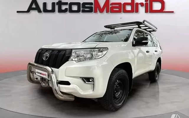TOYOTA Land Cruiser 2.8 D-4D GX 7 Plazas - 44990€ en Leganes
