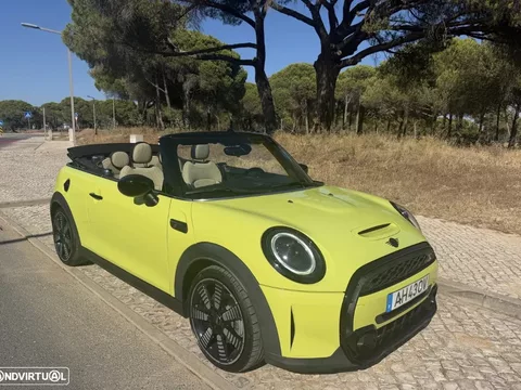 MINI Cabrio Cooper S Classic Auto