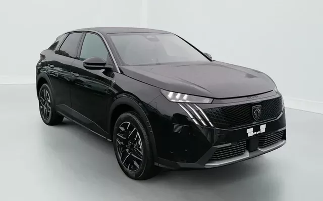 Peugeot 3008 1.2i Hybrid 145 e-DCS6 GT Zéro km immatriculé