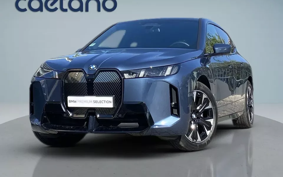 BMW iX xDrive 45 Pack Desportivo