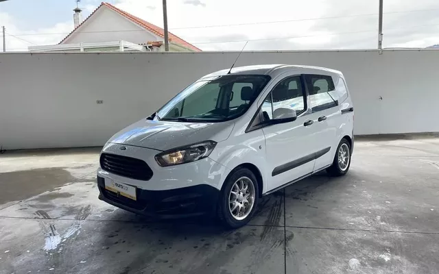 Ford Tourneo Courier 1.5 TDCi Ambiente