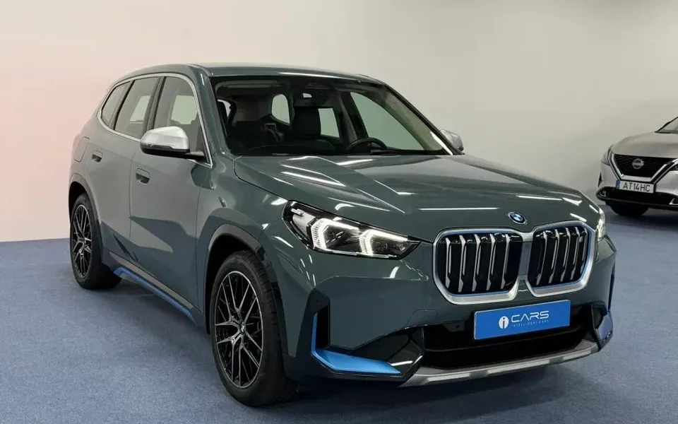 BMW iX1 xDrive30