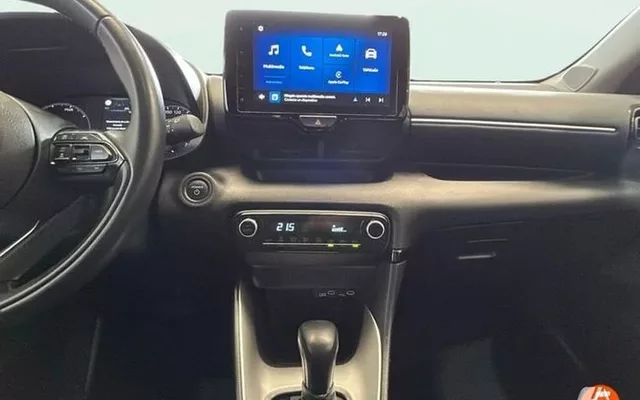 TOYOTA Yaris Yaris 120H 1.5 Style Plus