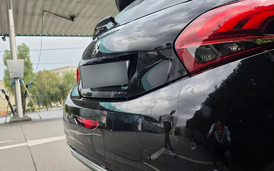 Peugeot 208 GTI 200 THP