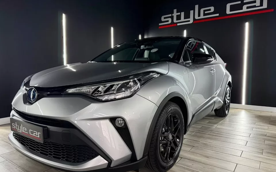 TOYOTA C-HR CHR 1.8 125H Advance
