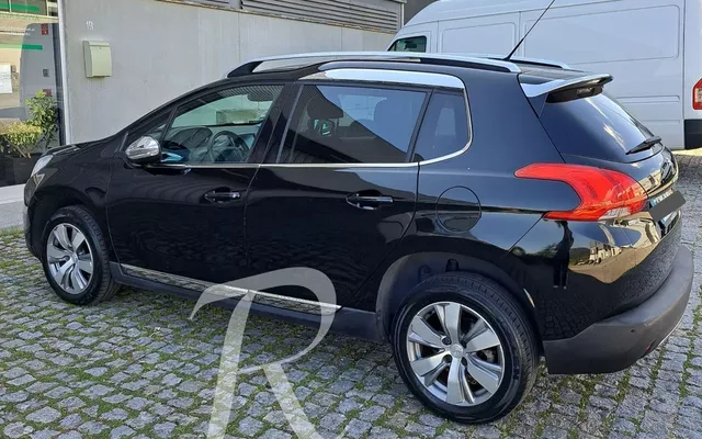 Peugeot 2008 1.6 BlueHDi Allure
