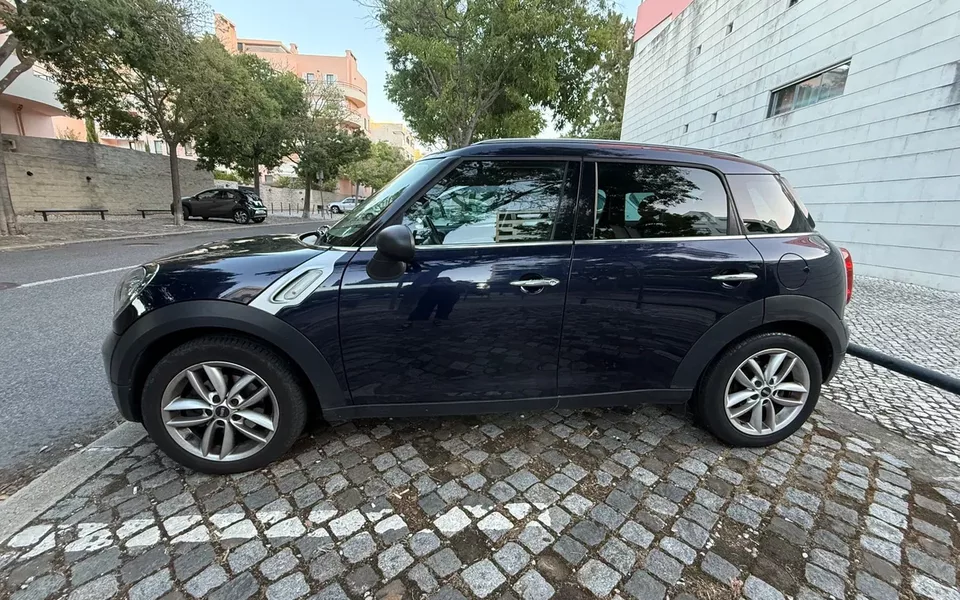 MINI Countryman One D