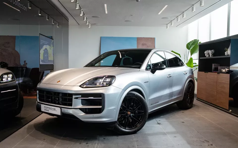 Porsche Cayenne Coupé E-Hybrid Black Edition