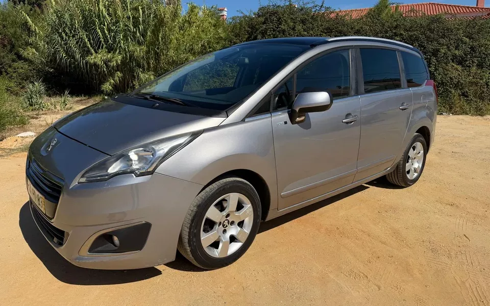 Peugeot 5008 1.6 HDi 7L SE Style