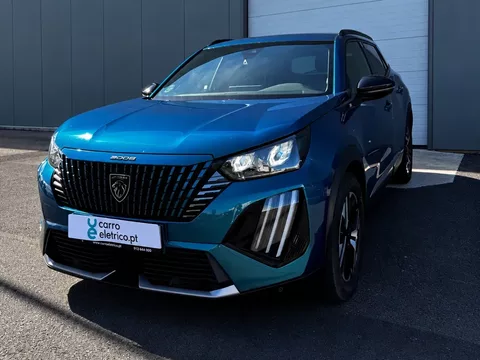 Peugeot e-2008