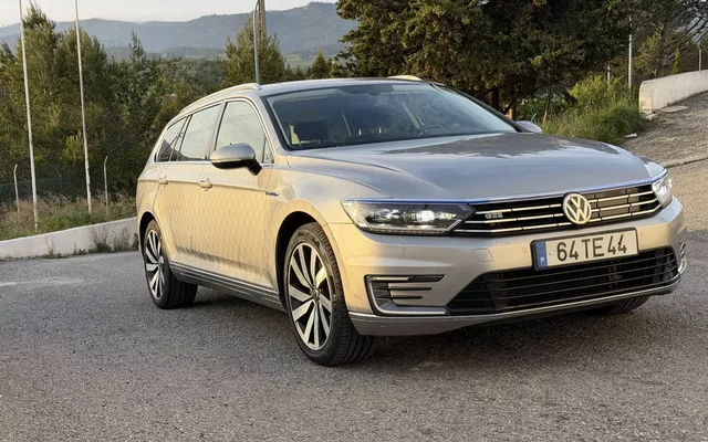 VW Passat Variant