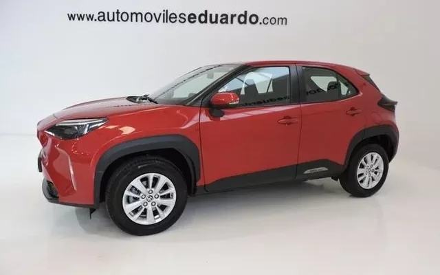 TOYOTA Yaris Cross 1.5 HYBRID 116H DYNAMIC BUSINESS BEYOND