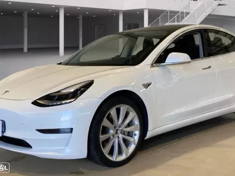 Tesla Model 3 Long Range AWD Dual Motor