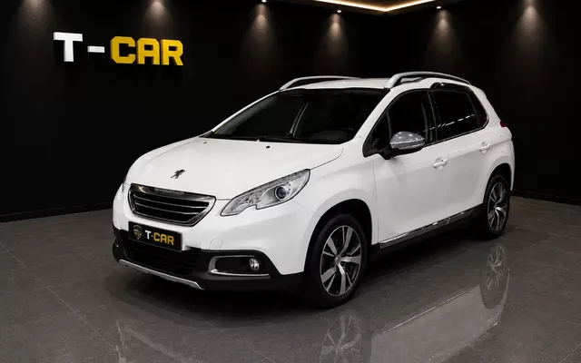 Peugeot 2008 1.2 PureTech Crossway
