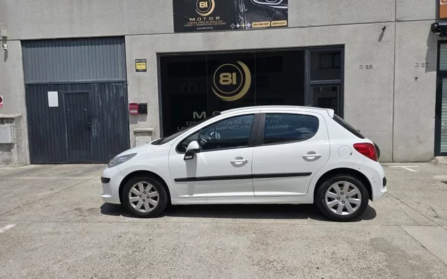 PEUGEOT 207 207 1.4HDI Sport