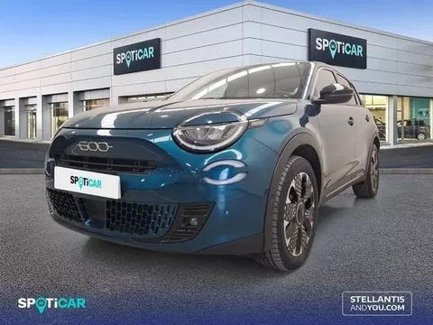 FIAT 600 MHEV 1.2 74kW (100CV) DDCT La prima