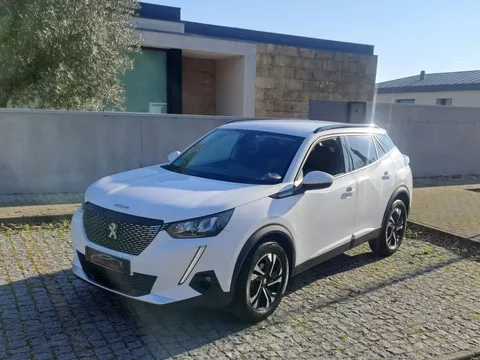 Peugeot 2008 1.5 BlueHDi Allure Pack