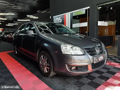 VW Jetta 2.0 TDI Highline