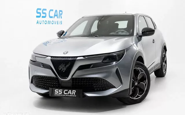 Alfa Romeo Junior 54 kWh Intensa