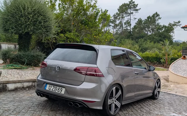 VW Golf R 4Motion BlueMotion DSG
