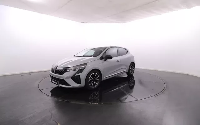 Renault Clio TCe 90 Techno / GPS / Vidros Escurecidos / Cam. Traseira / LED / JLL
