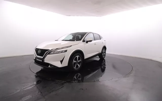 Nissan Qashqai 1.3 MHEV DIG-T N-Connecta 160cv Cx. Aut. / LED / JLL