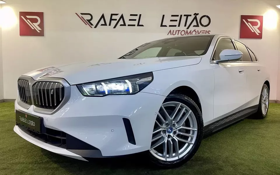 BMW i5 eDrive40