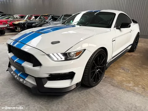 Ford Mustang Shelby GT350 5.2 V8