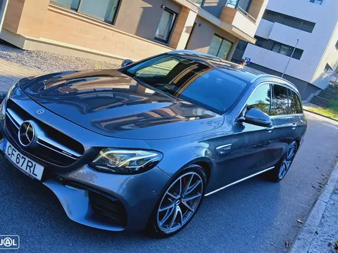 Mercedes-Benz E 220 d AMG Line