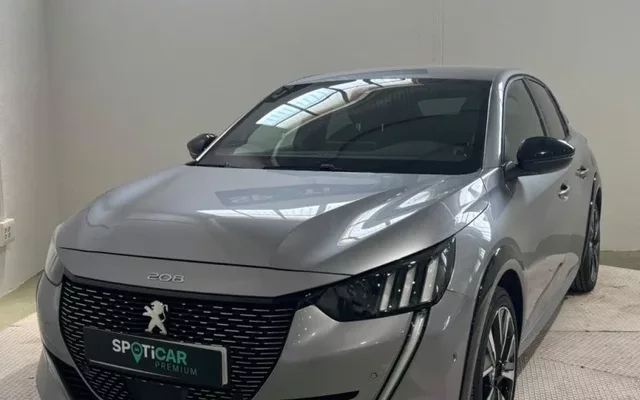 PEUGEOT 208 208 1.2 Puretech S&S GT EAT8 130